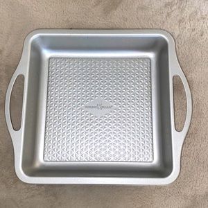 Cake baking pan multiple purpose strong only been used once color silver